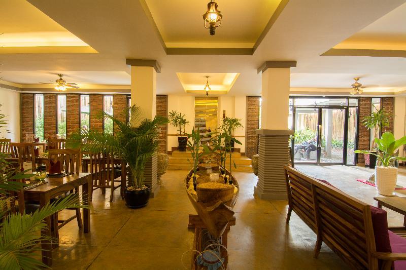 Double Leaf Boutique Hotel Phnom-Penh Buitenkant foto