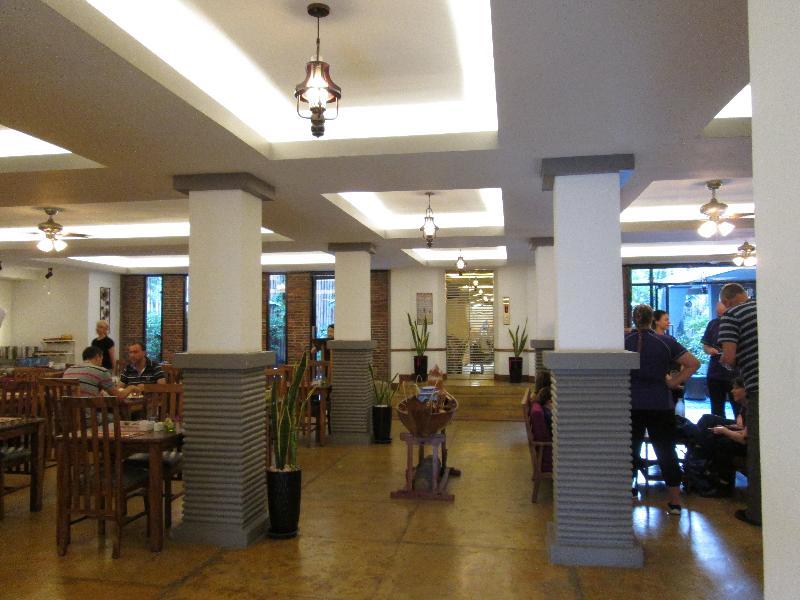 Double Leaf Boutique Hotel Phnom-Penh Buitenkant foto