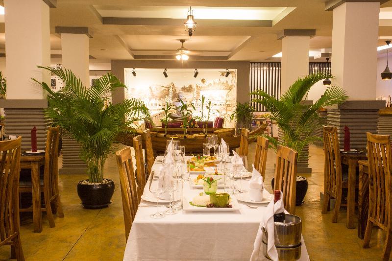 Double Leaf Boutique Hotel Phnom-Penh Buitenkant foto